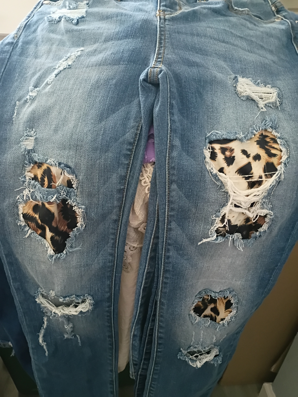 Judy Blue Light Blue Skinny Jeans with Leopard Patch Details Size 9/29 NWOT